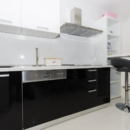 Agava Lux تروغير