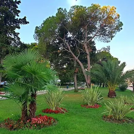 Apartment Agava Lux Trogir