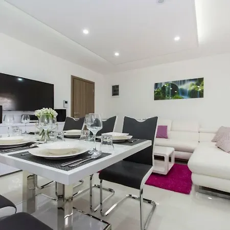 Agava Lux Apartment *