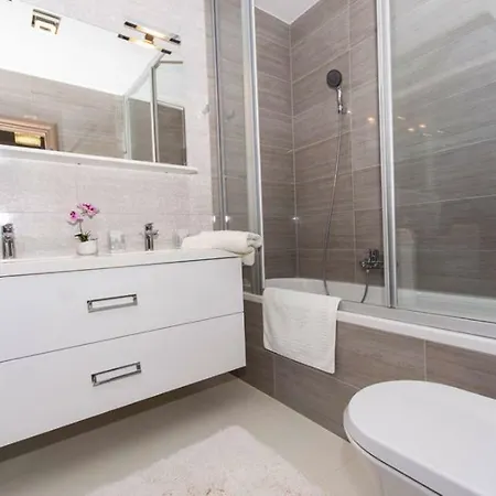 Agava Lux Apartment
