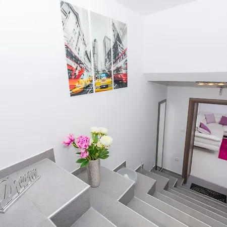 Apartment Agava Lux
